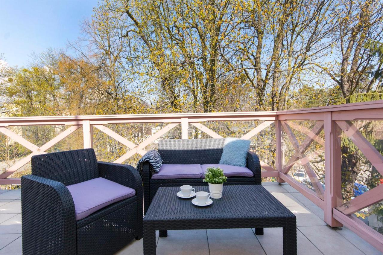Green Park Rentyear Apartments سوبوت المظهر الخارجي الصورة